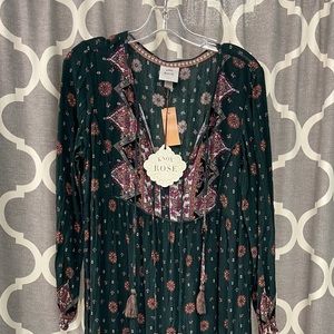 Brand new Knox Rose dress!